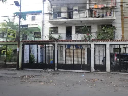 Te Lo Tengo Apartamento En Venta En Catia Mls #23-4752 Leslie Cog