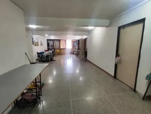 Ivonne Bracho Vende Local Con Estratégica Ubicación En El Centro De Barquisimeto Ideal Para Cualquier Tipo De Actividad Comercial. Mls #24-11738