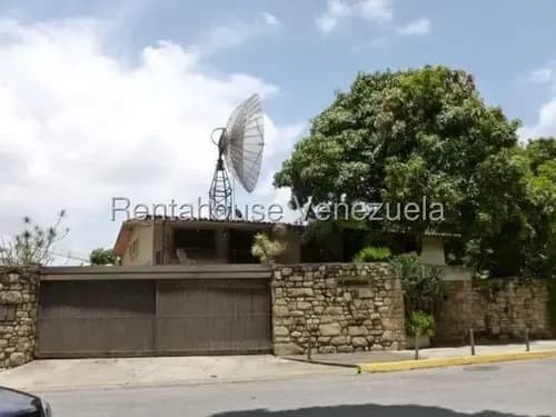 Casa En Alquiler, En Altamira, Mls 26-4031