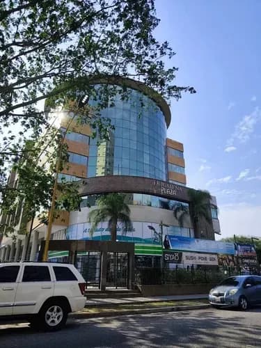 Momentum Local Comercial Amoblado En Alquiler En C.c. Trigaleña Plaza- Valencia