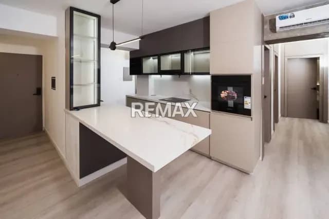 Completamente a estrenar en venta Apartamento Mañongo, al frente del SAMBIL