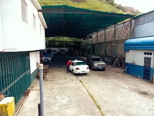 Oportunidad Galpón - Industrial: Metalúrgico De Gran Escala (1.348 M²) - Incluye Fondo De Comercio