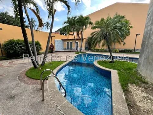 Ecl Lujoso Y Exclusivo Tonwhouse En Urb Cantarrana 25-7444