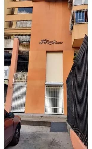 Alquiler Local Comercial Los Ruices 90 Mts