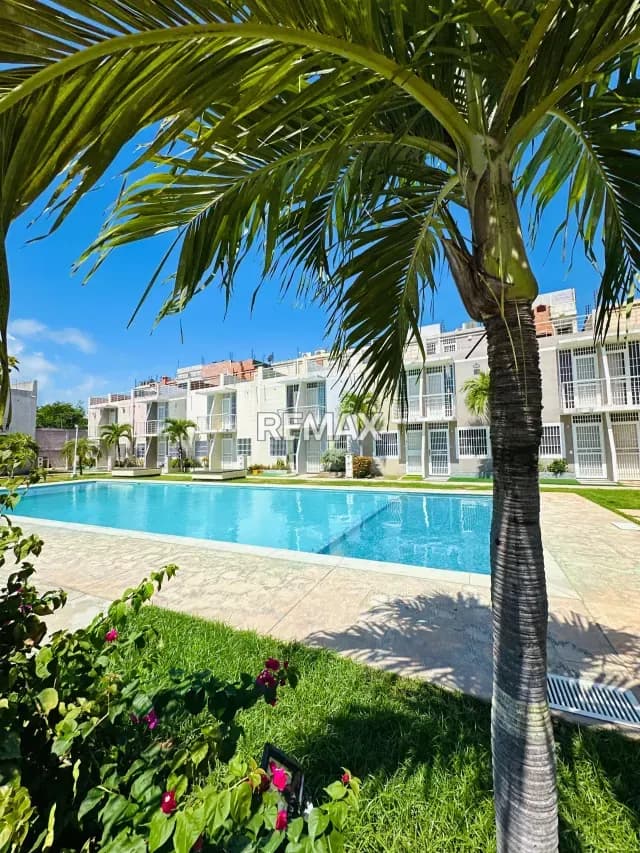 Apartamento en venta amoblado moderno en conjunto Villa Santorini en Tucacas