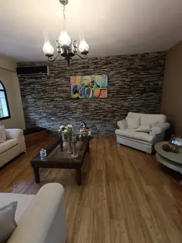 Casa En Venta* Urb. Las Chimeneas Conjunto Cerrado Vigilancia 24/7 Casa De Dos Niveles Terreno 450 M2 4 Habitaciones 5 Baños 3 Estacionamientos. An