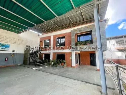 En Venta, Galpón Industrial De 2.605 M² | Av. Las Industrial, Barquisimeto | Seguridad Y Confort Total. Monica Carrasquel Asesor Inmobiliario