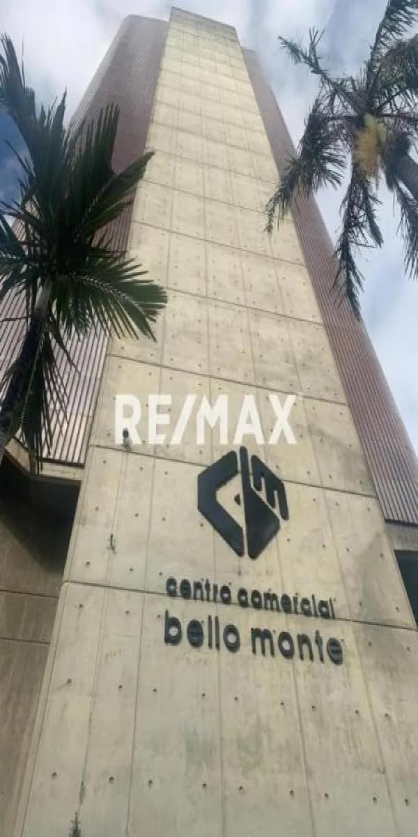 En alquiler oficina 58M², CC Bello Monte, entre Av Rio de Janeiro y Av Beethoven
