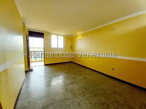 Apartamento En Alquiler En Urb. Las Velitas, Coro # 26-1125