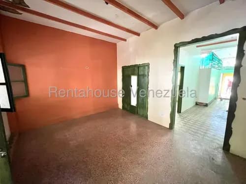 Lm Local Comercial En Alquiler En La Campiña 26-216 Yg