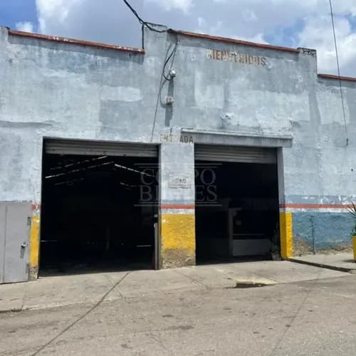 Galpones - Venta Catia 1429 M2 Total