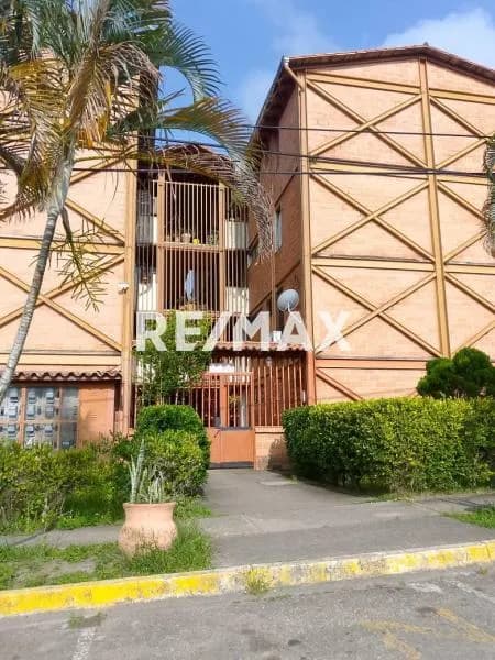 VENTA DE APARTAMENTO URB LA QUIRACHA BLOQUE 3 PISO 2 RUBIO