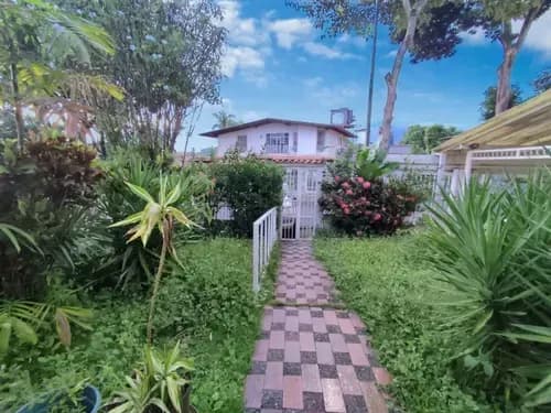 Casa De Oportunidad En Venta, Ubicada En Calle Cerrada De El Cafetal
