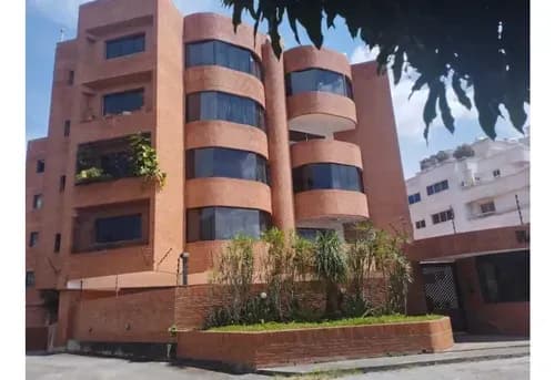 Vendo Apartamento 310m2 5h/7b/4p Urb. Miranda 7897