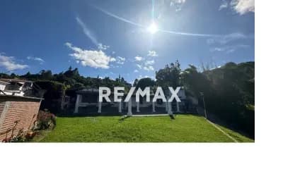Casa en Venta en la Urb El Placer