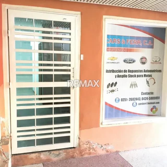 Local Comercial N° 19 Centro Comercial Plaza la Cruz - Cabudare