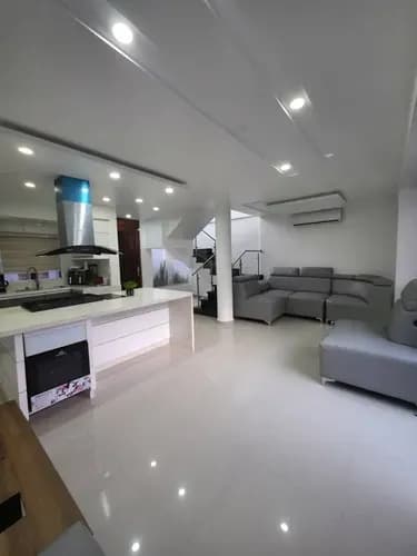 Townhouse En Venta El Mantial Naguanagua Dapo