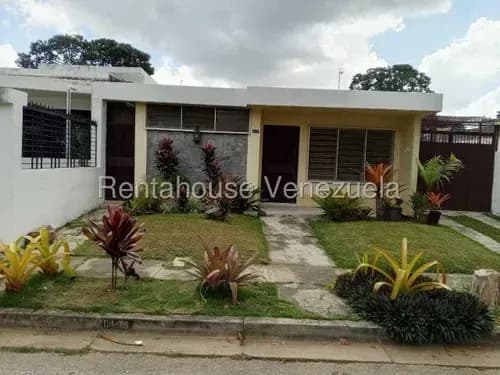 Juan Carlos González. Renta House Carabobo Vende Casa Urb. Trigal Centro Valencia Mls #26-21459 Rah/jcg.
