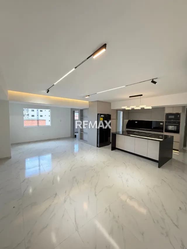 BELLO APARTAMENTO EN VENTA EN URB. BASE ARAGUA