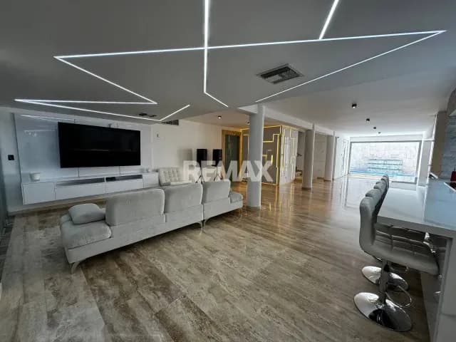 QUINTA DE LUJO EN VENTA en la exclusiva Urbanización San Jacinto