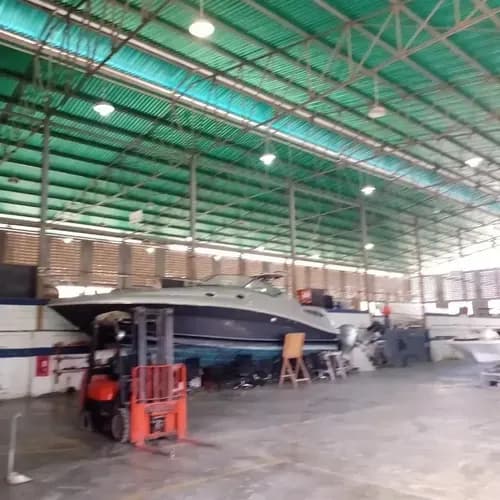 Solo Venta Galpon Entrando Por Av. Intercomunal Cerca De Aluminios Flamingo Guatire