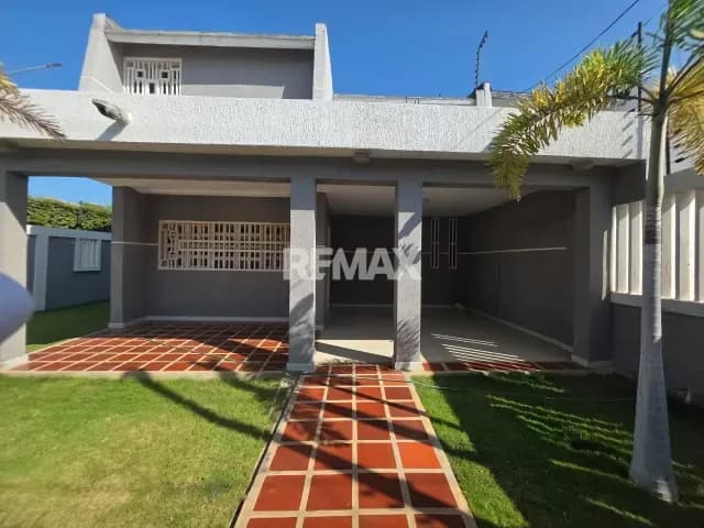 Casa en Urbanización Ciudadela Faria