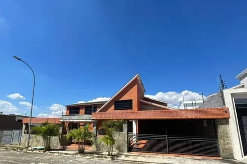29169 - Venta Casa - Altos De Guataparo - 750 M2