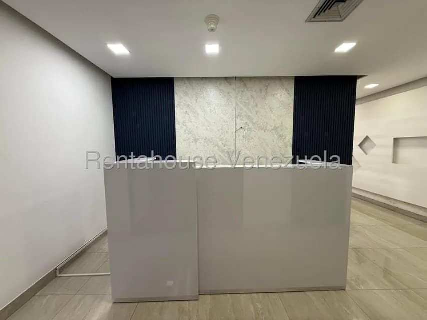 Comercial (Local Comercial) en Alquiler en Los Palos Grandes, Distrito Metropolitano