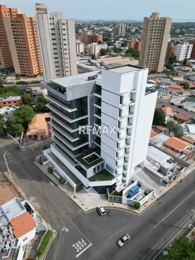 Oficina en venta 7060 en gris