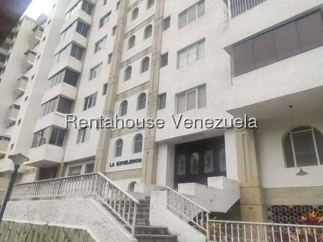Apartamento (1 Nivel) en Alquiler en Santa Paula, Distrito Metropolitano