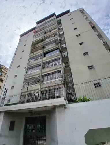 Venta De Apartamento Remodelado En San Bernardino (parte Baja) Cerca Del Saime Cliente Directo