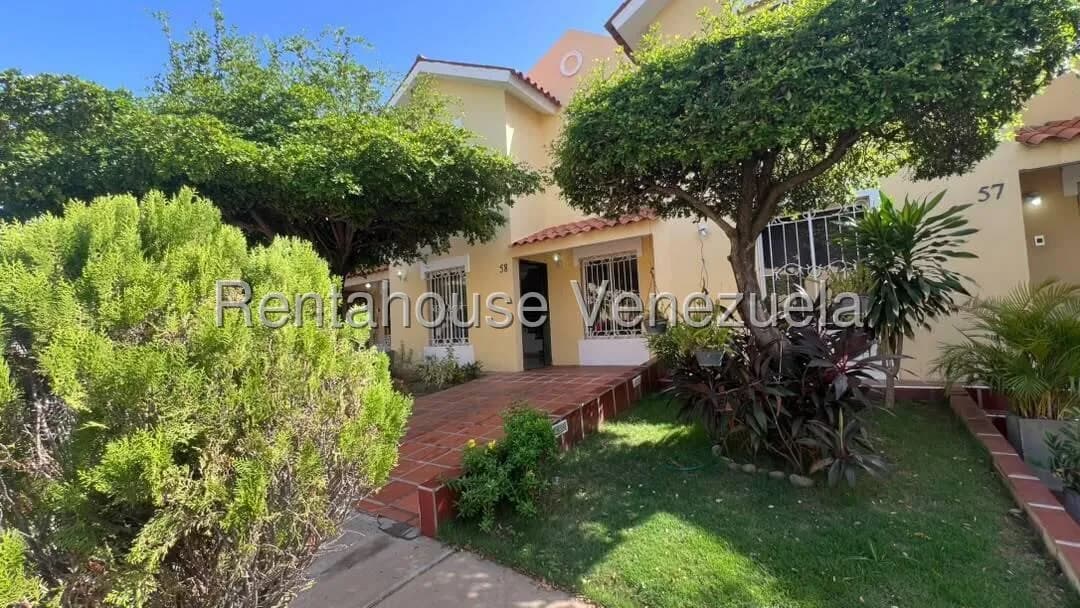 Townhouse (1 Nivel) en Venta en Circunvalacion Dos, Zulia