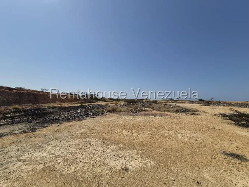 Terreno (Comercial) en Venta en Punto Fijo, Falcon