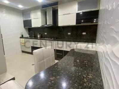 Casa Multifamiliar En Venta Propatria 14ha/5ba/3pe