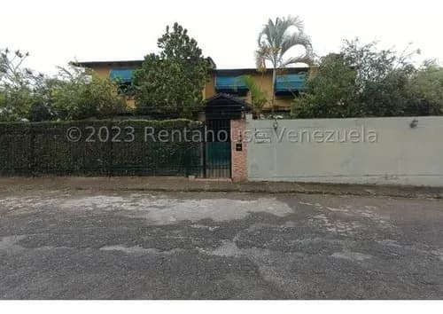 Ld Casa En Venta Urb. La Lagunita Country Club , Caracas Yf 26-18225