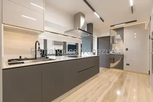 Apartamento En Venta En Colinas De Bello Monte 26-18449 Mg