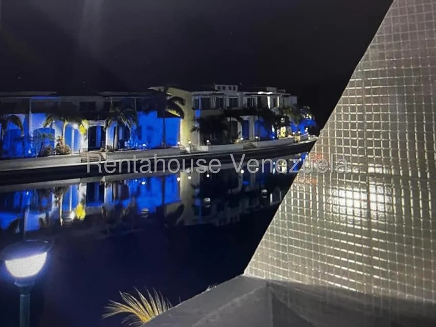 Townhouse (Duplex) en Venta en Puerto Encantado, Miranda