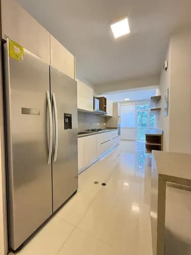 Apartamento De Lujo En Alquiler Res. Titanium Suites, Valencia Carabobo (sr)