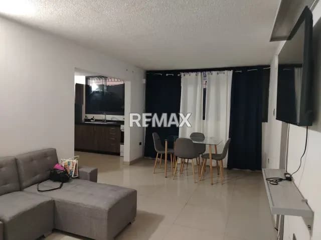 APARTAMENTO EN ALQUILER