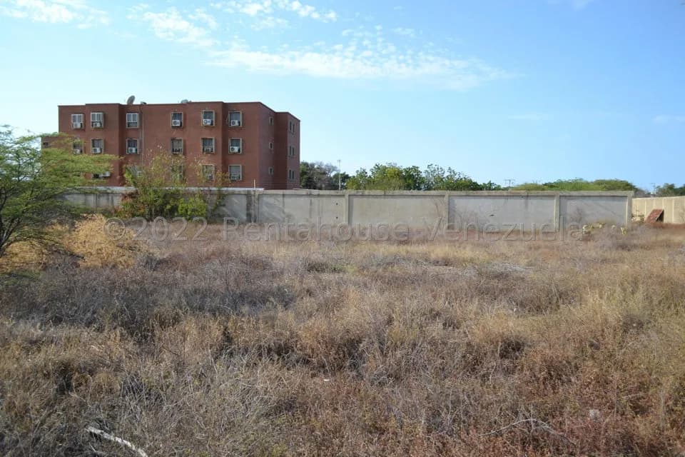 Terreno (Residencial) en Venta en Sector Los Orumos, Falcon