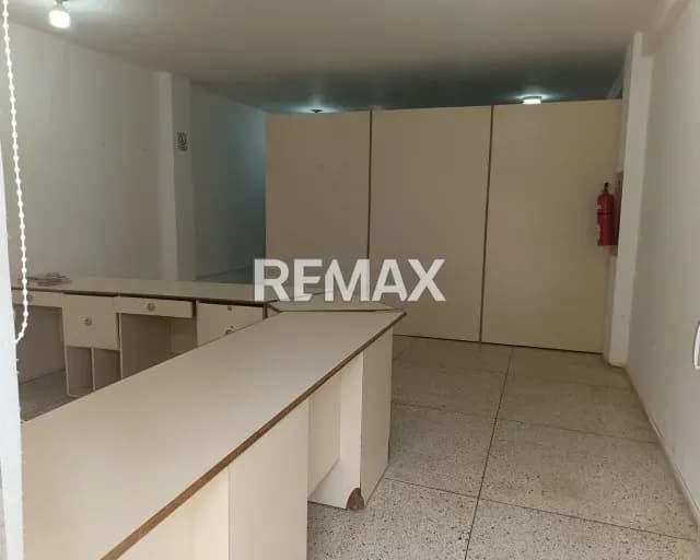 POTENCIAL OFICINA EN PORLAMAR, PLANTA BAJA Y A NIVEL DE CALLE