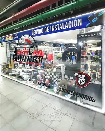 En Venta Negocio Acesorios De Vehiculos Totalmente Operativo En Centro Comercial Maracay Aragua