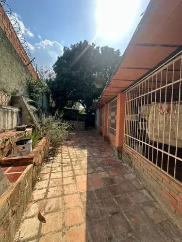 Mariana Vende Casa En Lomas Del Este Carabobo Genesis