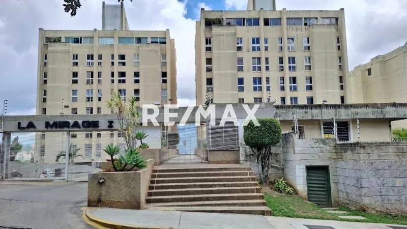 Se Vende apartamento en la Urbanizacion Los Samanes