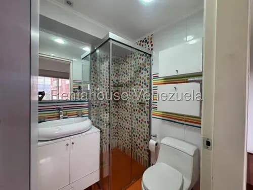 Apartamento Venta Clns De Los Chaguaramos Mls 26-19005