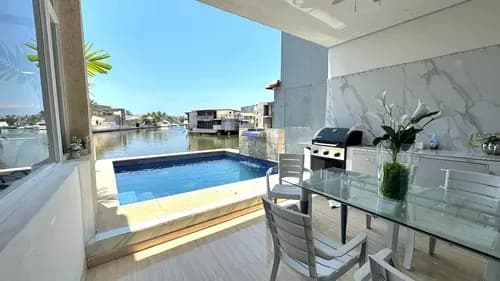 Home24 Pelicano Vende Hermosa Y Amplia Casa, Doble Parcela En El Conjunto Residencial Casas Bote C