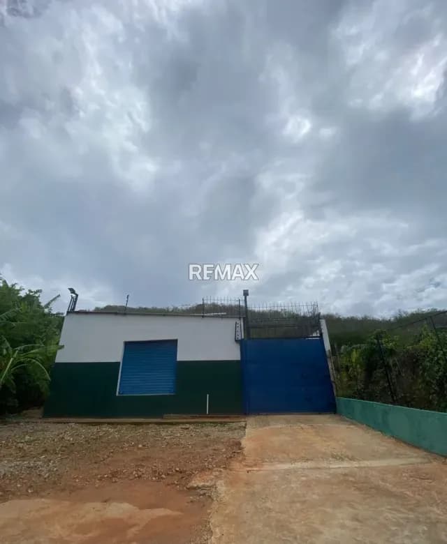 GALPON INDUSTRIAL EN GUATAMARE MUNICIPIO ARISMENDI