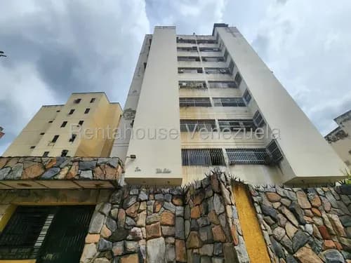 Juan Carlos González. Renta House Carabobo Vende Apto. Res. Villa Bilbao Casco Central De Naguanagua Mls #26-19852 Rah/jcg.