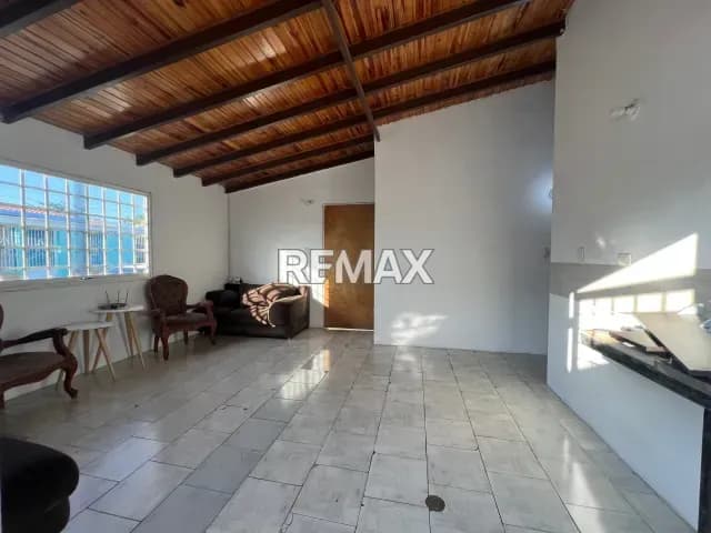 ¡OPORTUNIDAD EN ARAURE! Casa en venta ubicada en Urb. El Roble