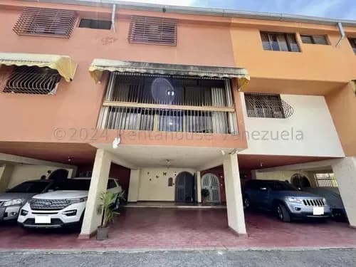 Venta Townhouse Los Chorros At24-19238